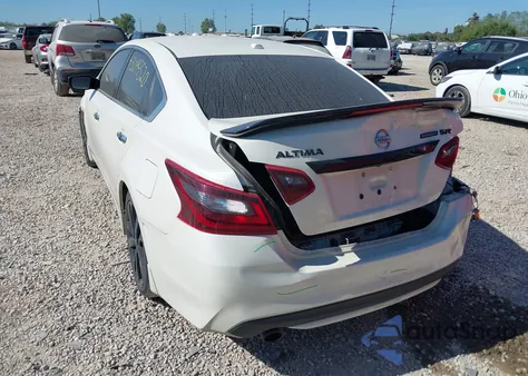 2018 Nissan Altima 2.5 Sr из США, поврежденный, VIN 1N4AL3AP9JC186605